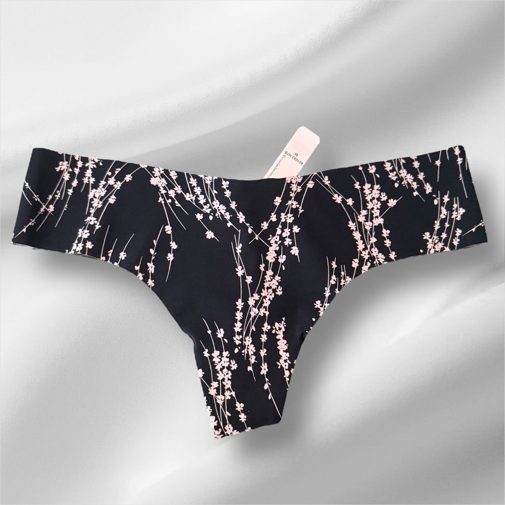Victoria’s Secret Floral Thong Panties Size M New with Tags Black & Pink
